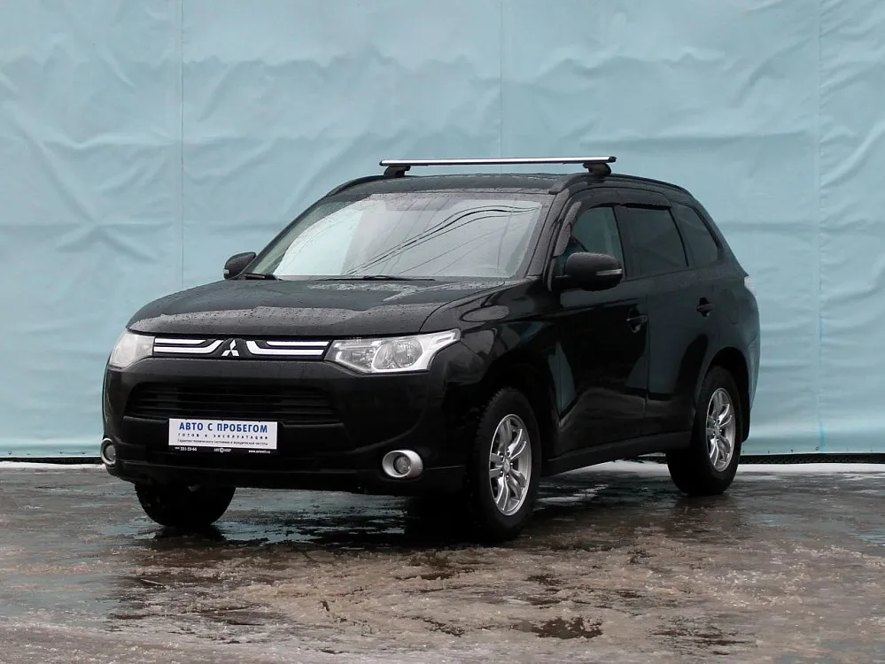 Mitsubishi Outlander Image 1